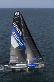 IMOCA 60 PIEDS NEWREST MATMUT - SKIPPER : FABRICE AMEDEO