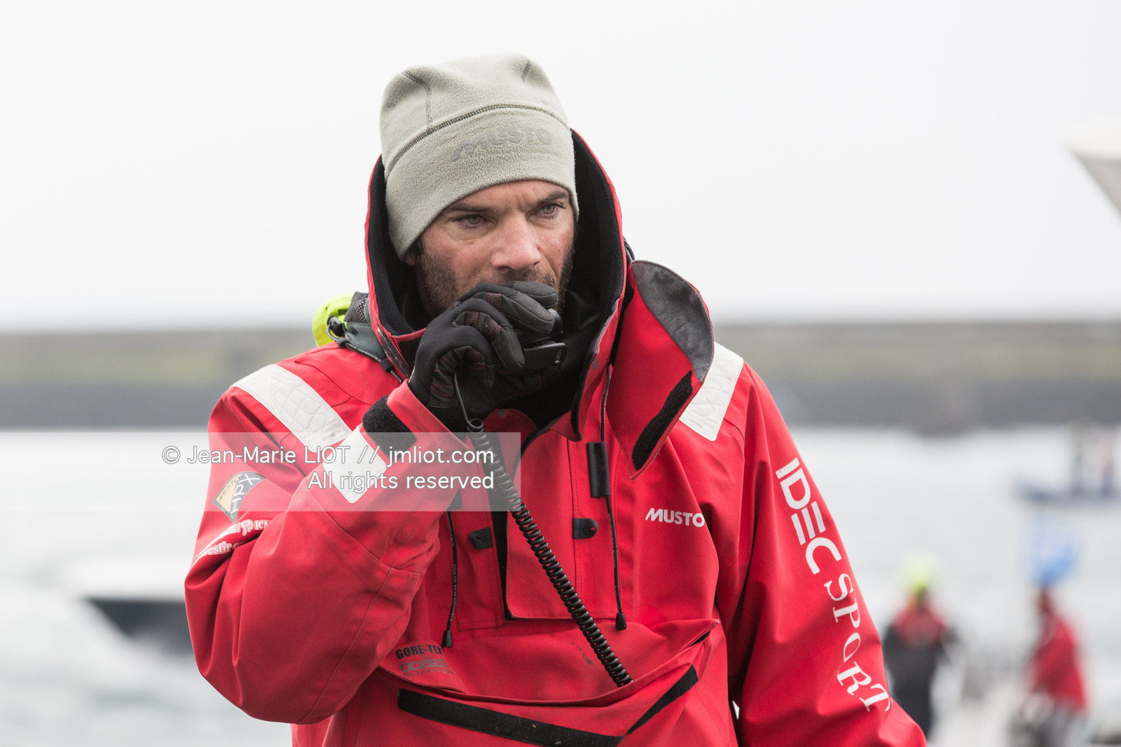 IDEC SPORT- ARRIVEE  RECORD TROPHEE JULES VERNE