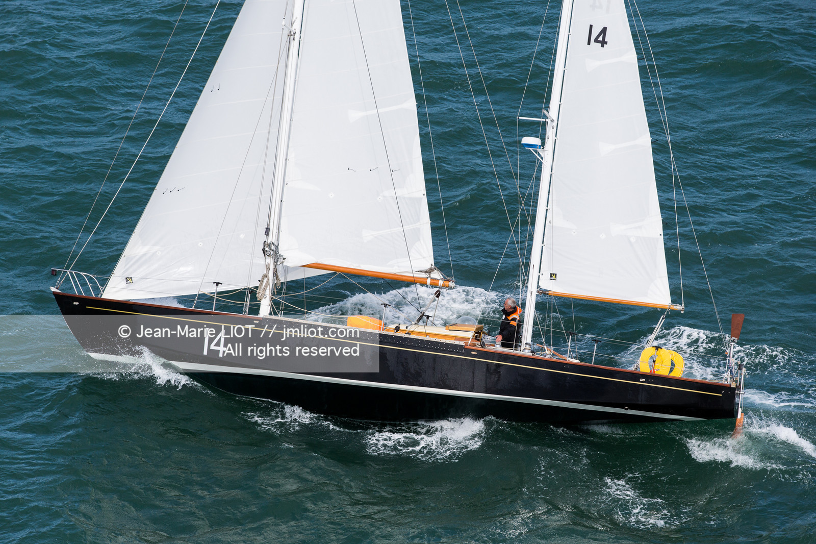 LOICK PEYRON A BORD DE PEN DUICK II