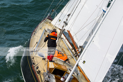 LOICK PEYRON A BORD DE PEN DUICK II