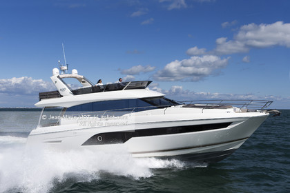 PRESTIGE YACHTS - PRESTIGE P360
