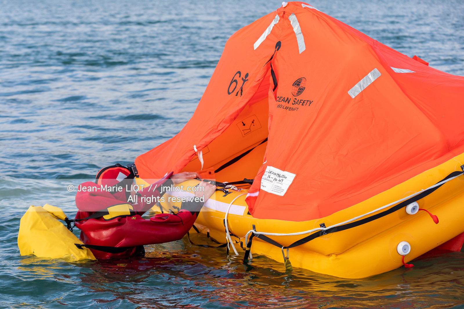 RADEAUX DE SURVIE - COMPARATIF