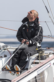 DES PIEDS ET DES MAINS - DAMIEN SEGUIN