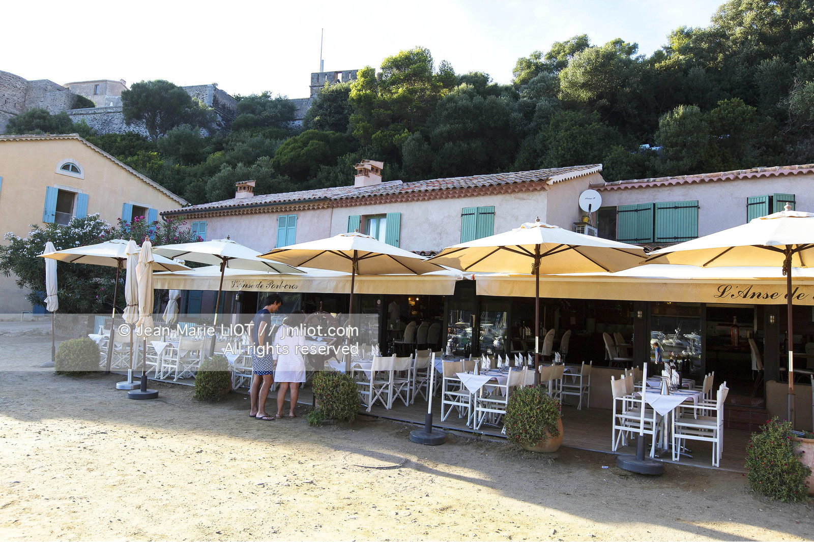 Aout 2015 mouillage à Porquerolles, découverte de l'île..Photos © JEAN-MARIE LIOT - www.jmliot.com