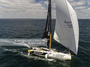 LOÏS BERREHAR - Figaro Bretagne CMB Performance