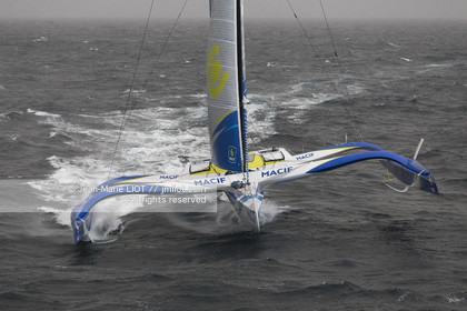 MACIF ULTIM - BANQUE IMAGES 2017