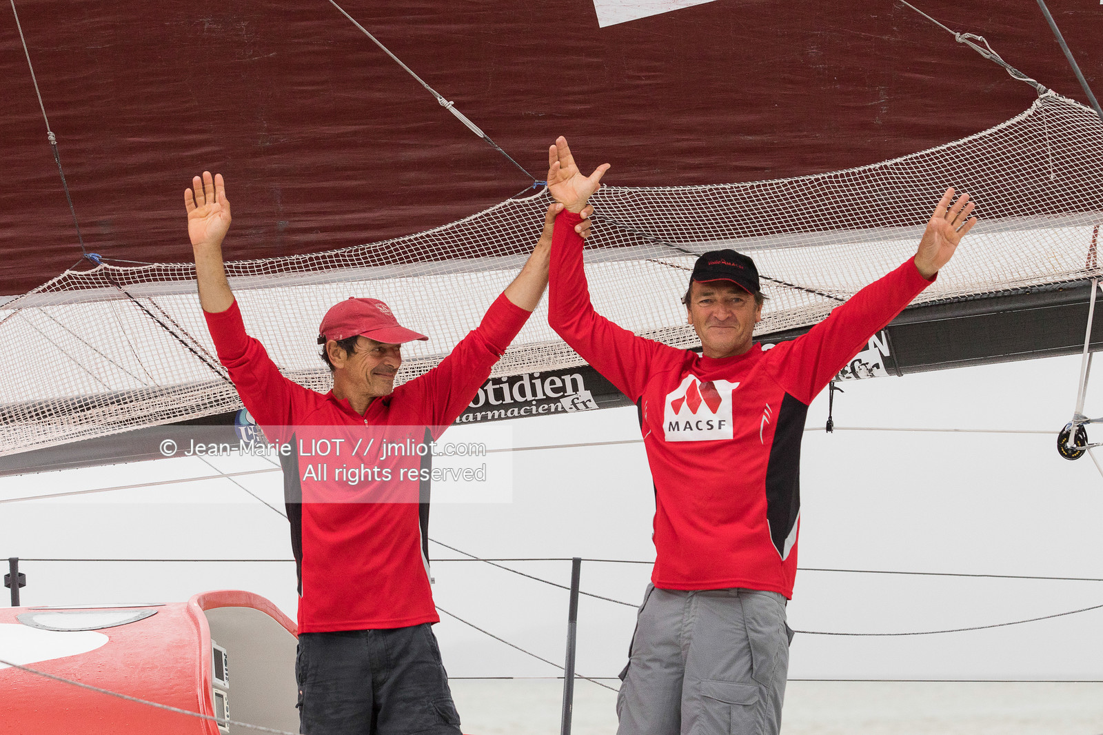 Itajaï (Brazil) le 13 novembre 2015, arrivée de Bertrand de broc et Marc Guillemot à bord de l'imoca MACSF. Photo © Jean-Marie Liot   DPPI..