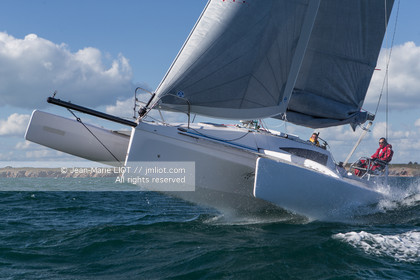 VOILE MAGAZINE - CORSAIR CRUZE 970