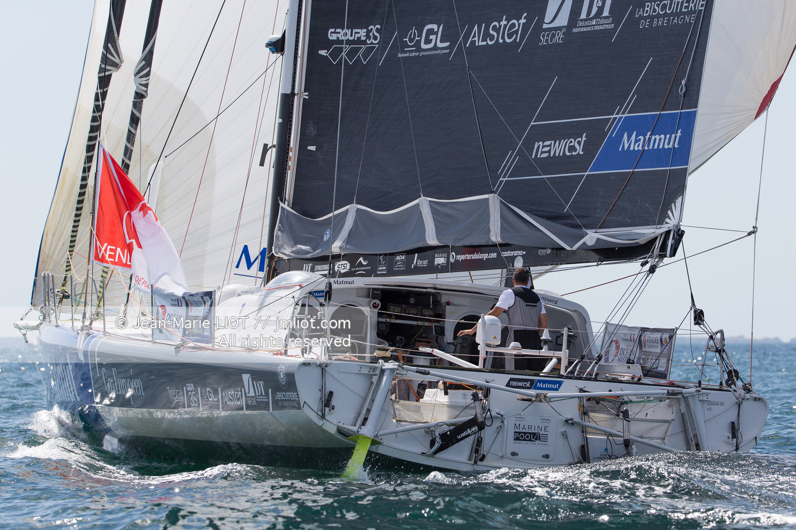 FABRICE AMEDEO - NEWREST MATMUT - VENDEE GLOBE 2016-2017