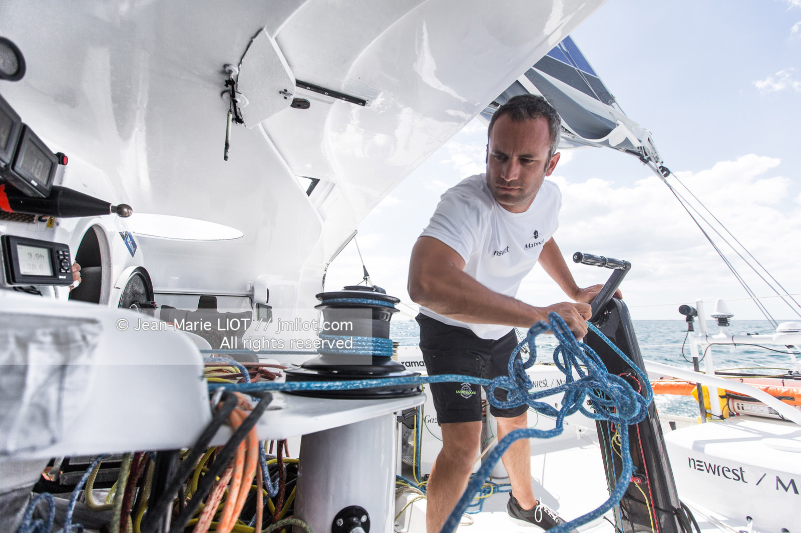 FABRICE AMEDEO - NEWREST MATMUT - VENDEE GLOBE 2016-2017