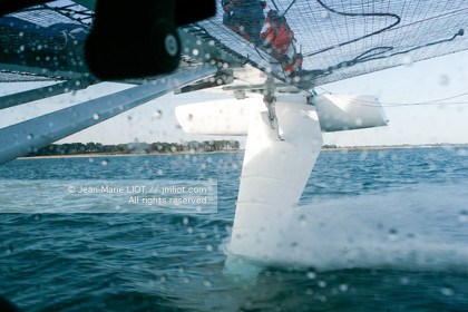 UN VOL EN HYDROPTERE