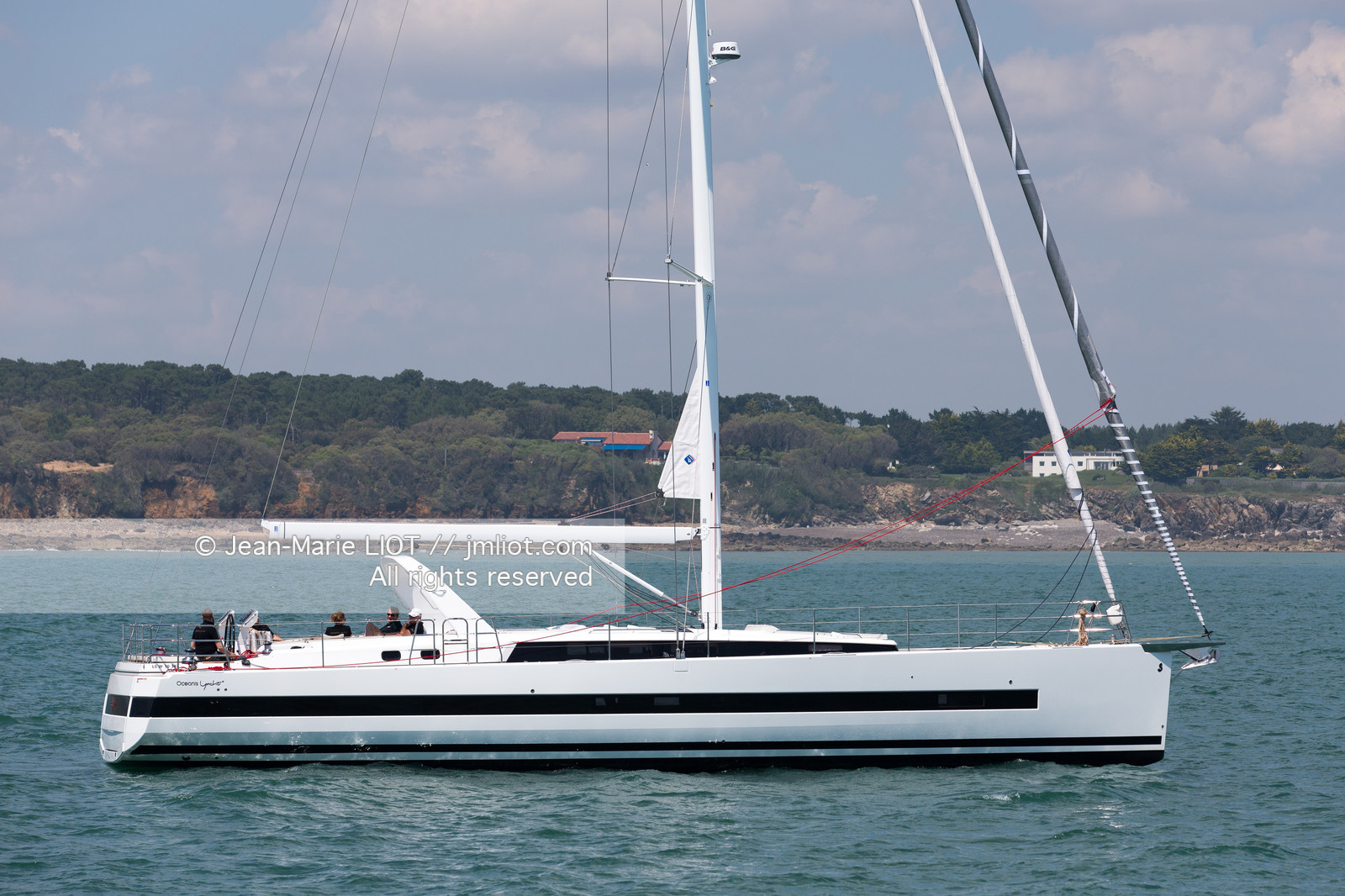 OCEANIS YACHT 62