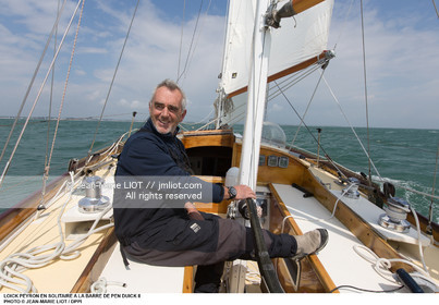 LOICK PEYRON A BORD DE PEN DUICK II