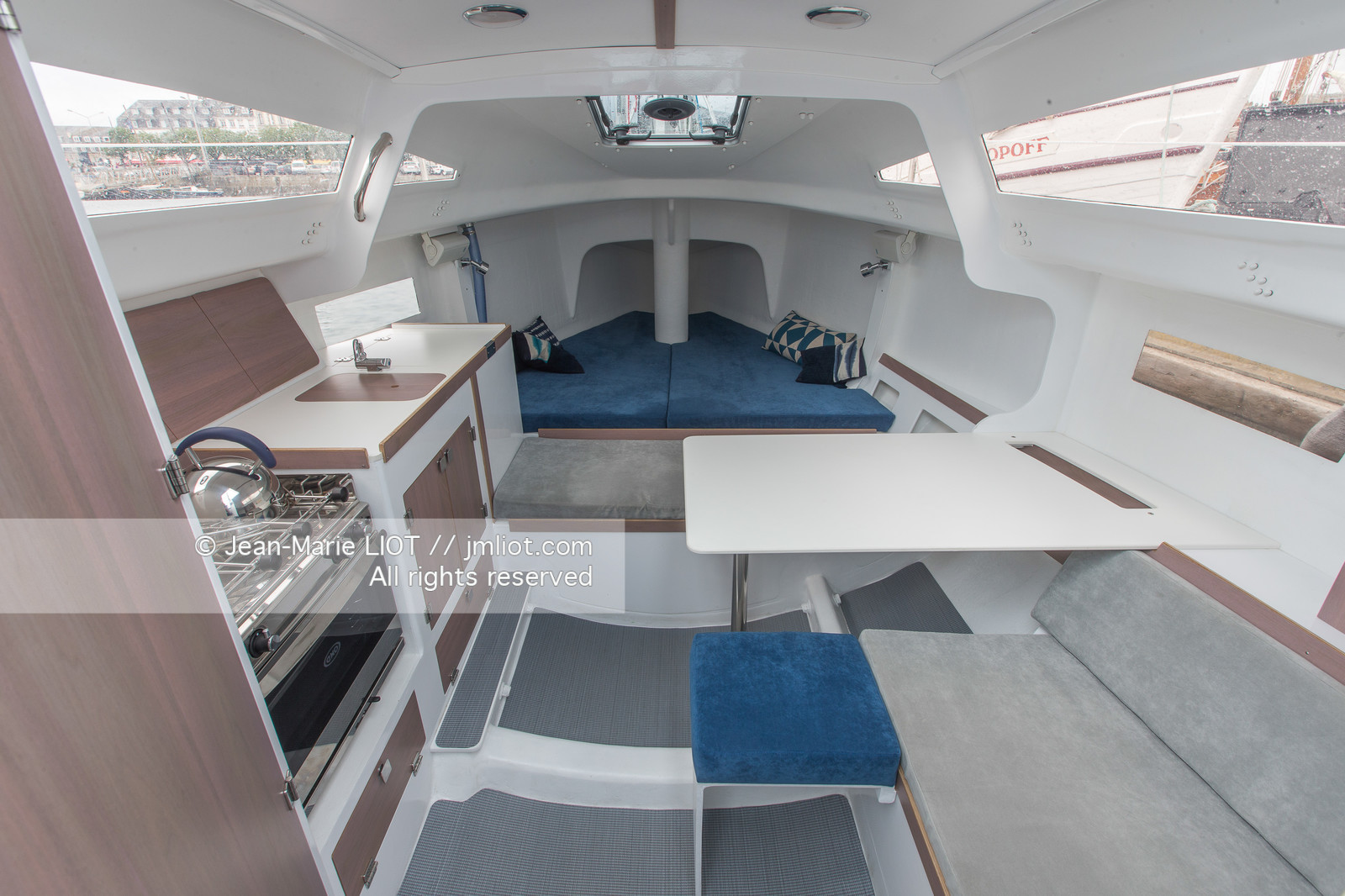 IKONE 750 - YACHT MAGAZINE ALLEMAGNE