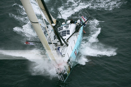 081109VGDEPART_L7A1798