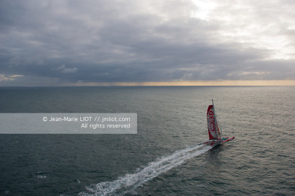 MAXI TRIMARAN SODEBO - THOMAS COVILLE - RECORD TOUR DU MONDE EN SOLITAIRE - 2008..