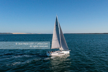 DUFOUR YACHTS 2022 - DUFOUR 37