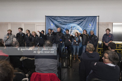 TRIMARAN MACIF - FRANCOIS GABART - RECORD DU TOUR DU MONDE EN SOLITAIRE SANS ESCALE
