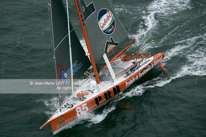 081109VGDEPART_L7A1692