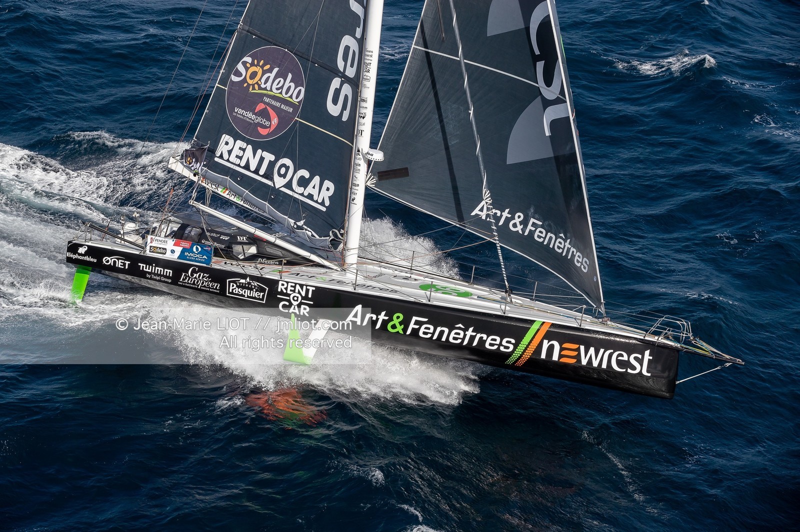 FABRICE AMEDEO 2020 - NEWREST ART ET FENETRES HELICO