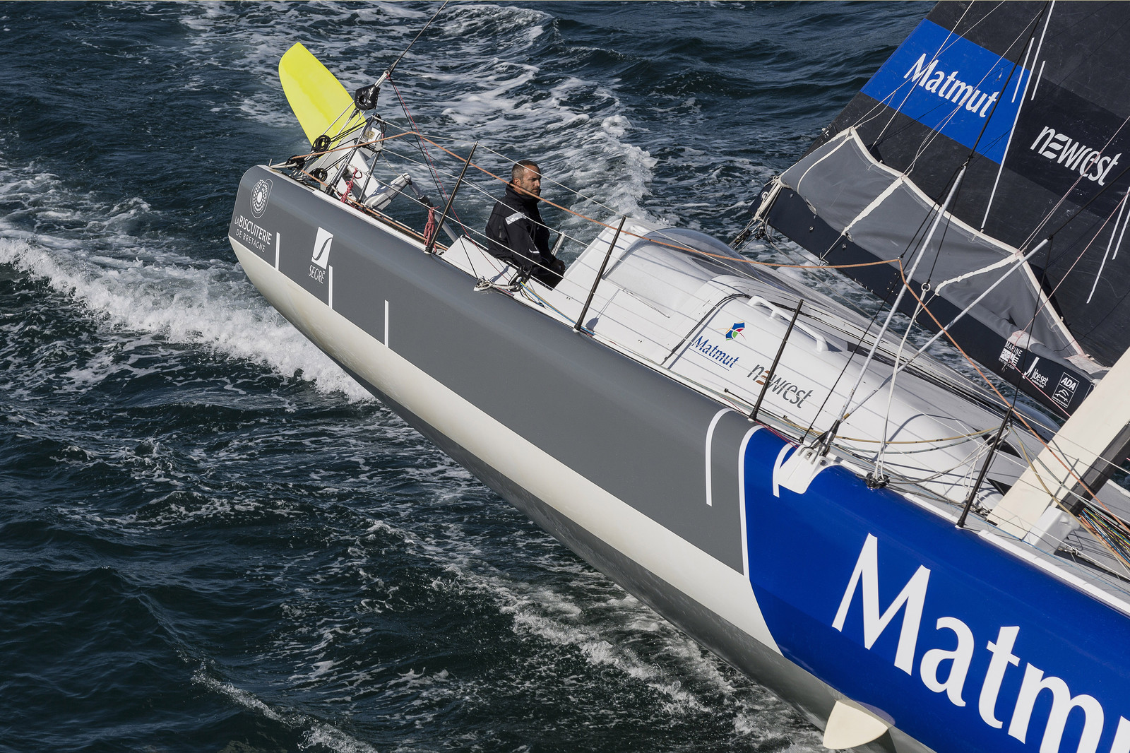 IMOCA 60 PIEDS NEWREST MATMUT - SKIPPER : FABRICE AMEDEO