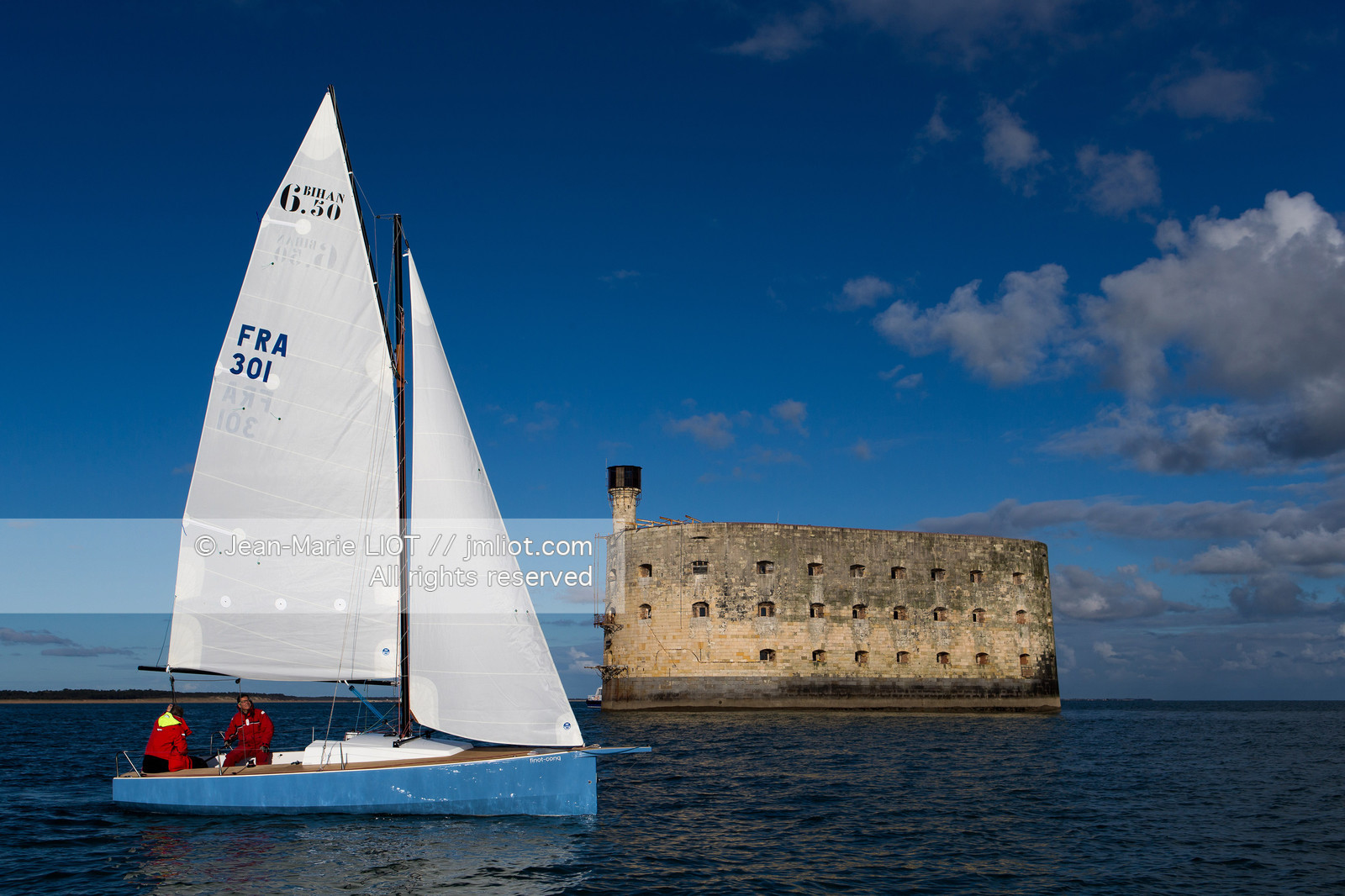 VOILES ET VOILIERS 2016 - LES FORTS DE CHARENTE, BAIE DE LA ROCHELLE EN BIHAN 650