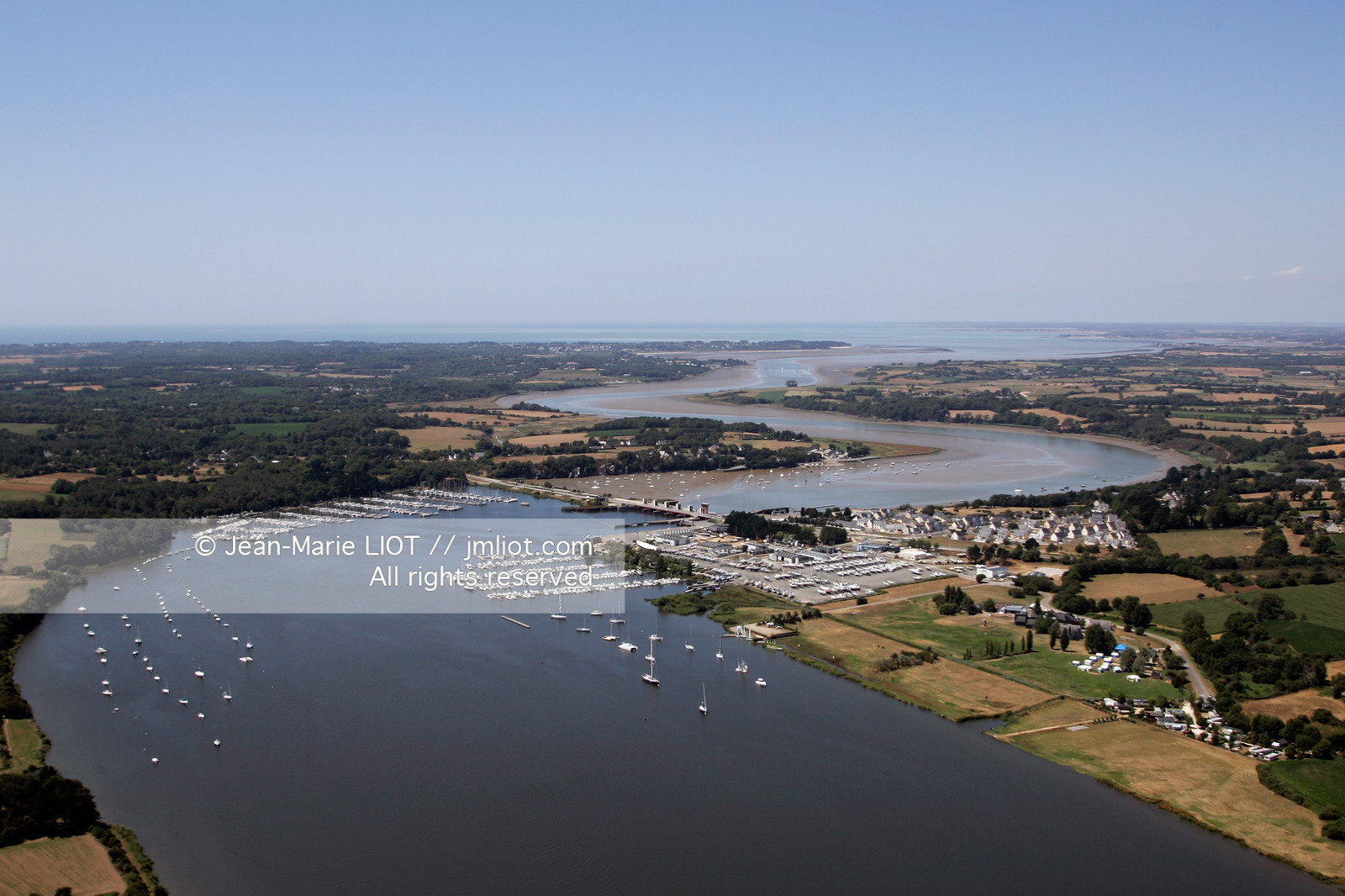 PHOTO ¬© JEAN-MARIE LIOT  TFV06 MENTION OBLIGATOIRE POUR TOUTE UTILISATION DROITS REÃÅSERVEÃÅS TOUR DE FRANCE A LA VOILE 2006 LE 11 JUILLET 2006 RALIEMENT CAMARET LA ROCHE-BERNARD