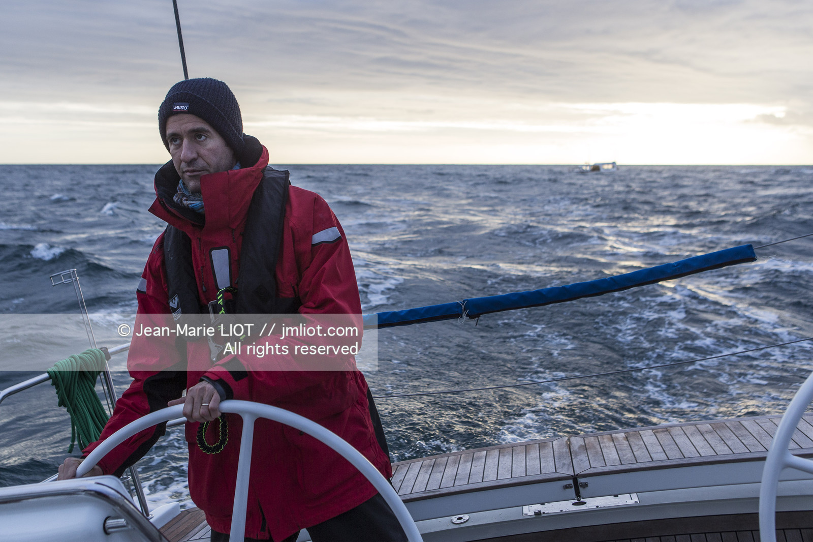 VOILE MAGAZINE - 100 MILLES A BORD