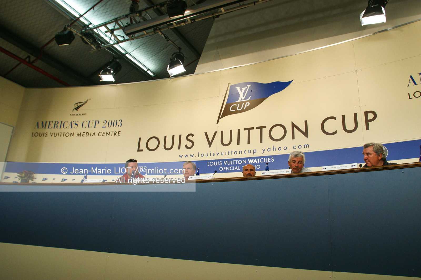 LOUIS VUITTON CUP 2002 - NEW ZEALAND