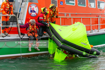 RADEAUX DE SURVIE - COMPARATIF