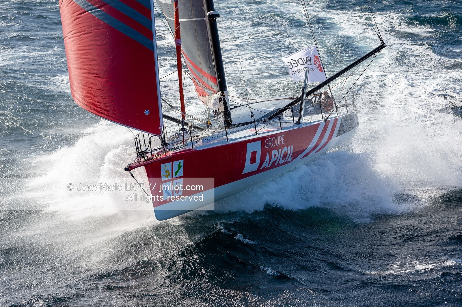 DAMIEN SEGUIN 2020 - IMOCA GROUPE APICIL