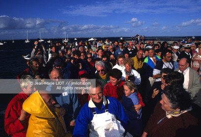 MISE A L'EAU PEN DUICK II - ERIC TABARLY