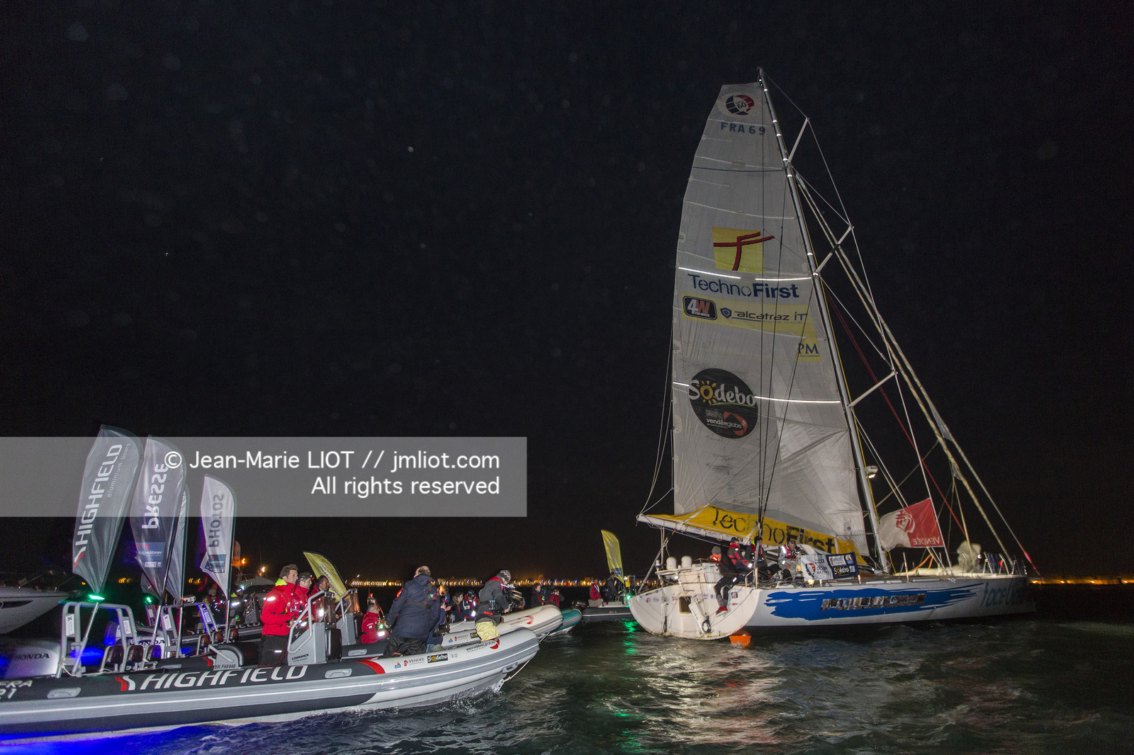 VENDEE GLOBE 2016-2017 - SEBASTIEN DESTREMAU - TECHNOFIRST - ARRIVEE