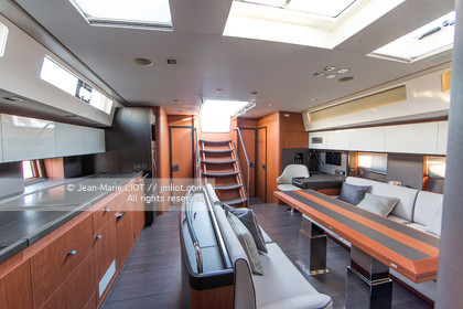OCEANIS YACHT 62