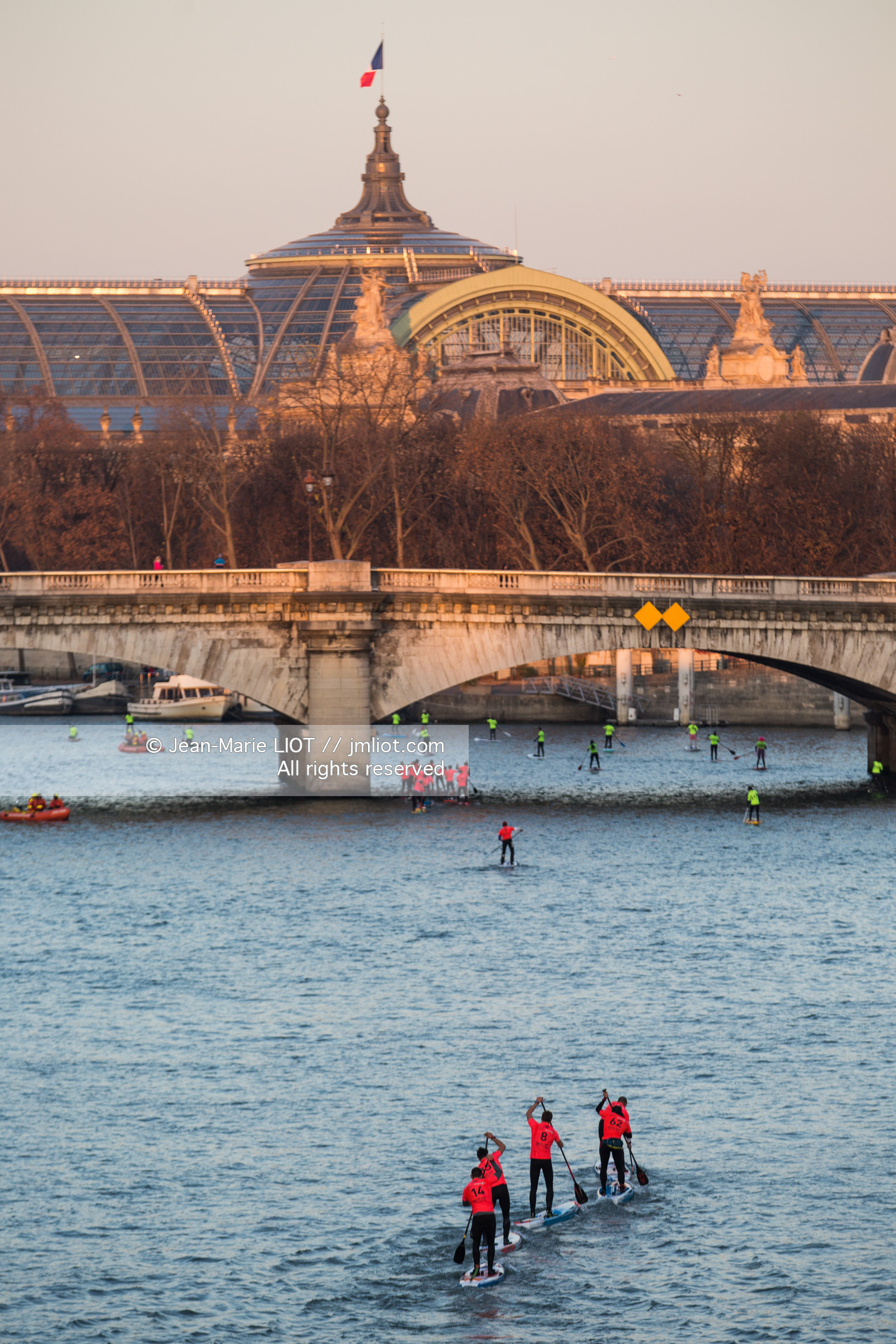 PADDLE - LA SEINE - PARIS