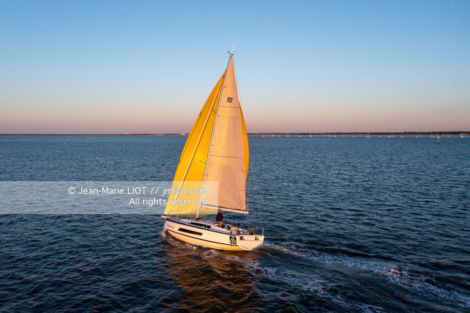 DUFOUR YACHTS 2022 - DUFOUR 37