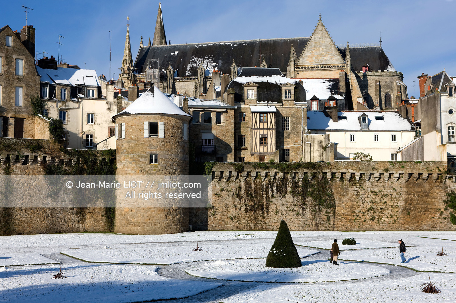 VANNES SOUS LA NEIGE