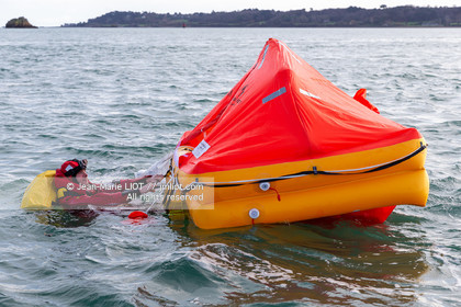 RADEAUX DE SURVIE - COMPARATIF