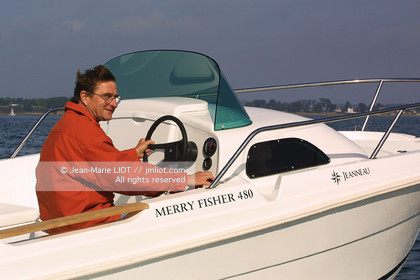JEANNEAU MERRY FISHER 480