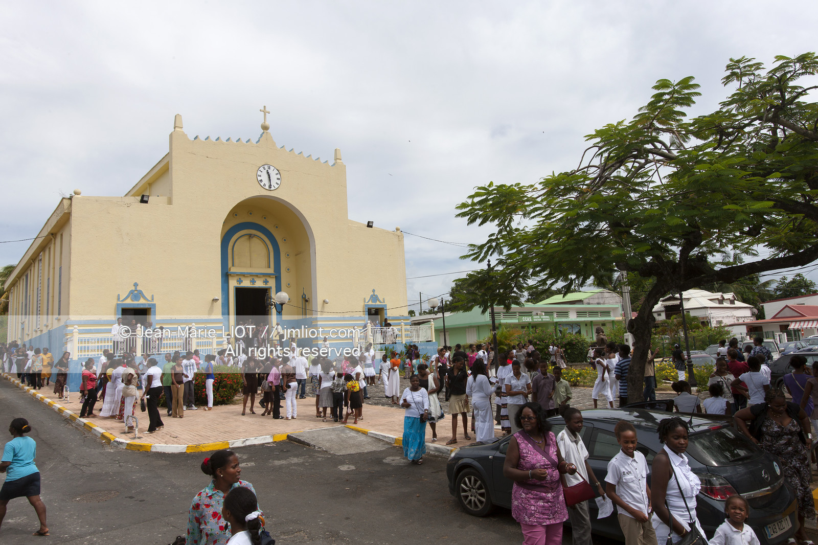 La Guadeloupe est un departement français d'Outre Mer situe dans l'archipel des Antilles. L'ile est bordee d'une part par la Mer des Caraïbes et l'Ocean Atlantique..La guadeloupe est composé de deux îles: la Grande-Terre et la Basse-Terre..Photo © Jean-Marie Liot.