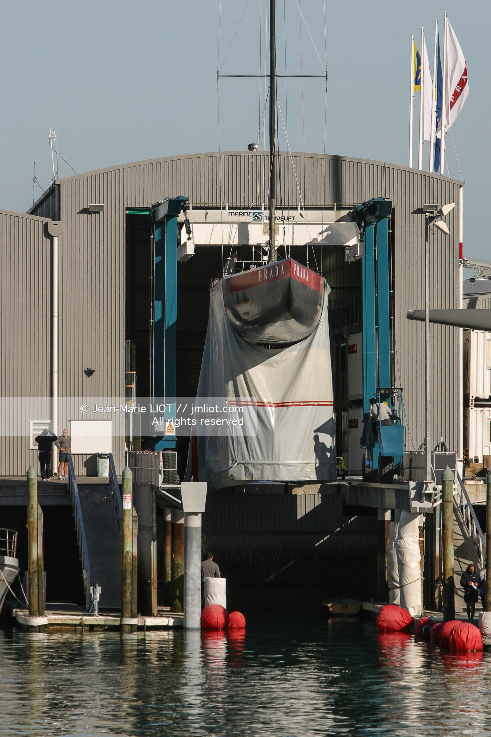 LOUIS VUITTON CUP 2002 - NEW ZEALAND