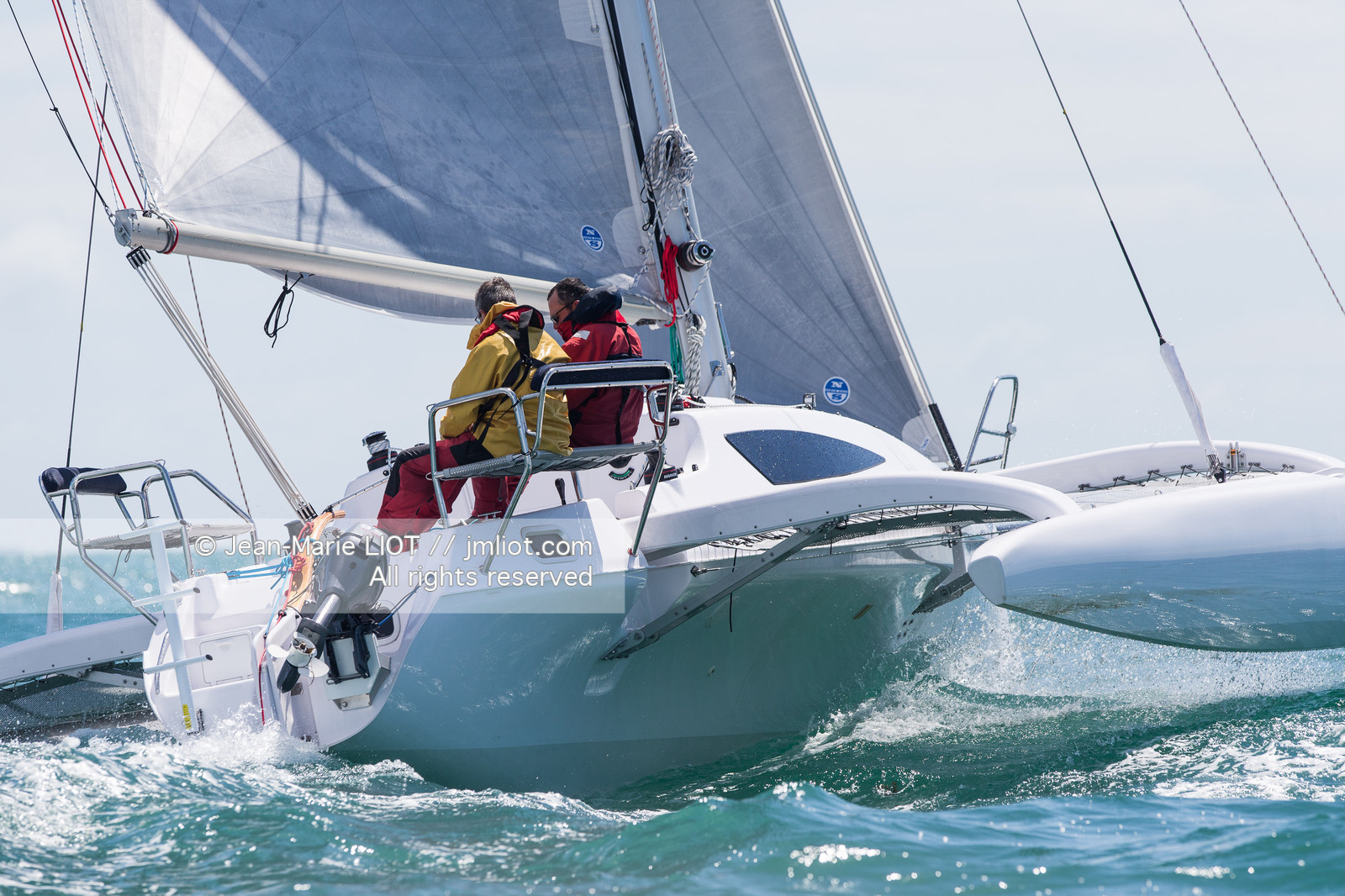 VOILE MAGAZINE - CORSAIR CRUZE 970