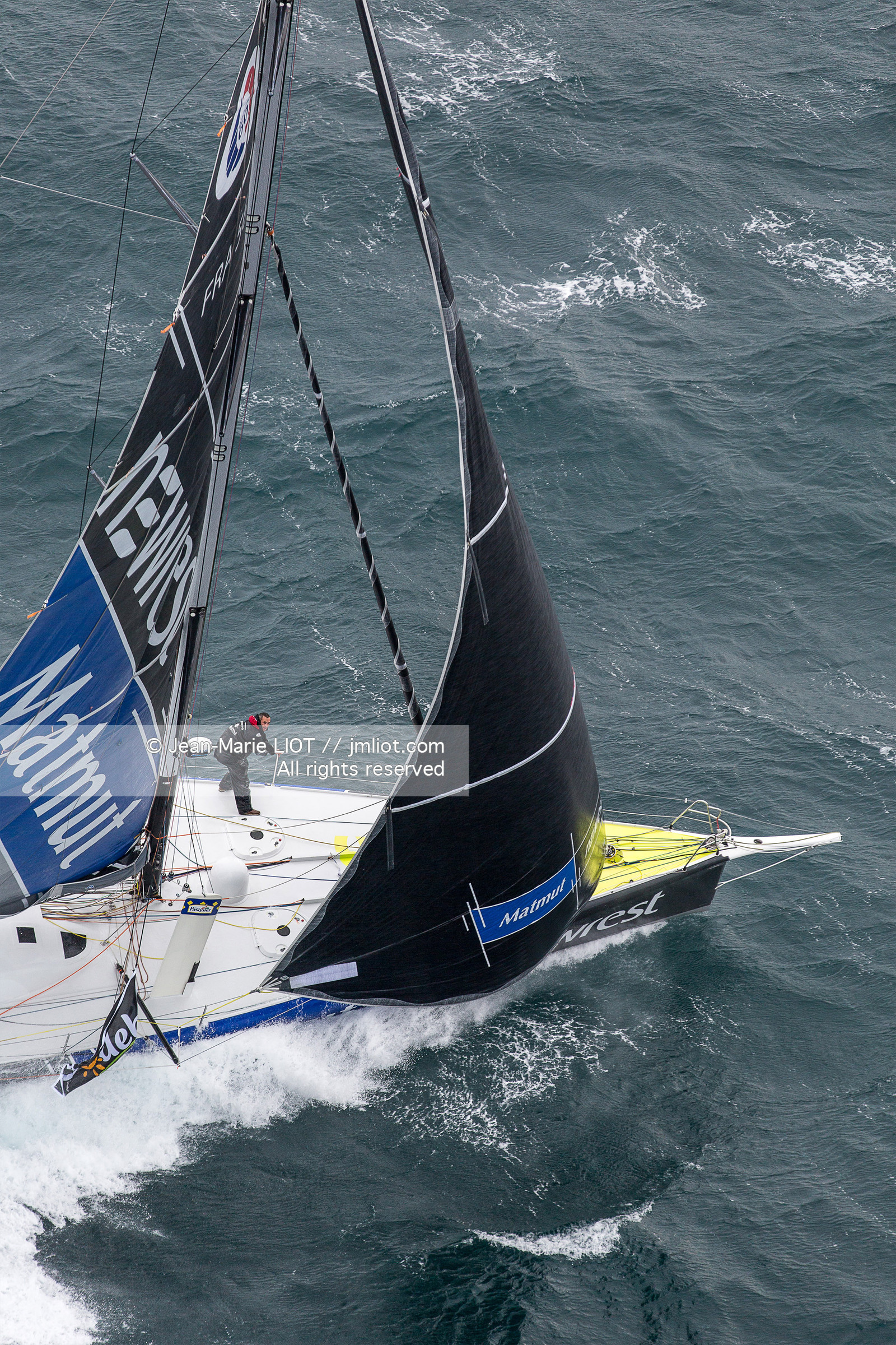 FABRICE AMEDEO - NEWREST-MATMUT - VENDEE GLOBE 2016-2017