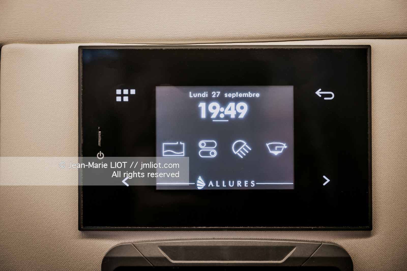 ALLURES YACHTING - ALLURES 51.9