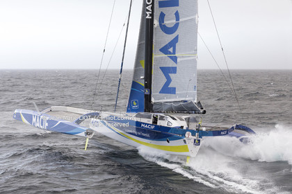 MACIF ULTIM - BANQUE IMAGES 2017