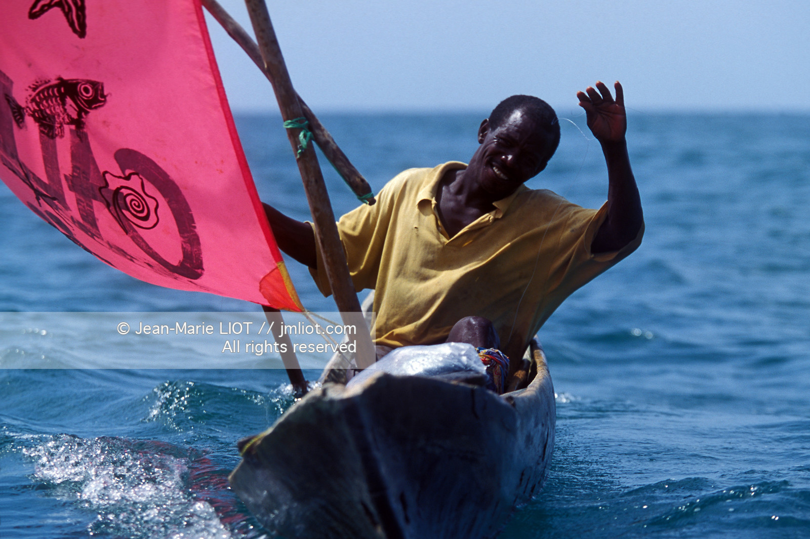La Guadeloupe est un departement français d'Outre Mer situe dans l'archipel des Antilles. L'ile est bordee d'une part par la Mer des Caraïbes et l'Ocean Atlantique..La guadeloupe est composé de deux îles: la Grande-Terre et la Basse-Terre..Photo © Jean-Marie Liot.