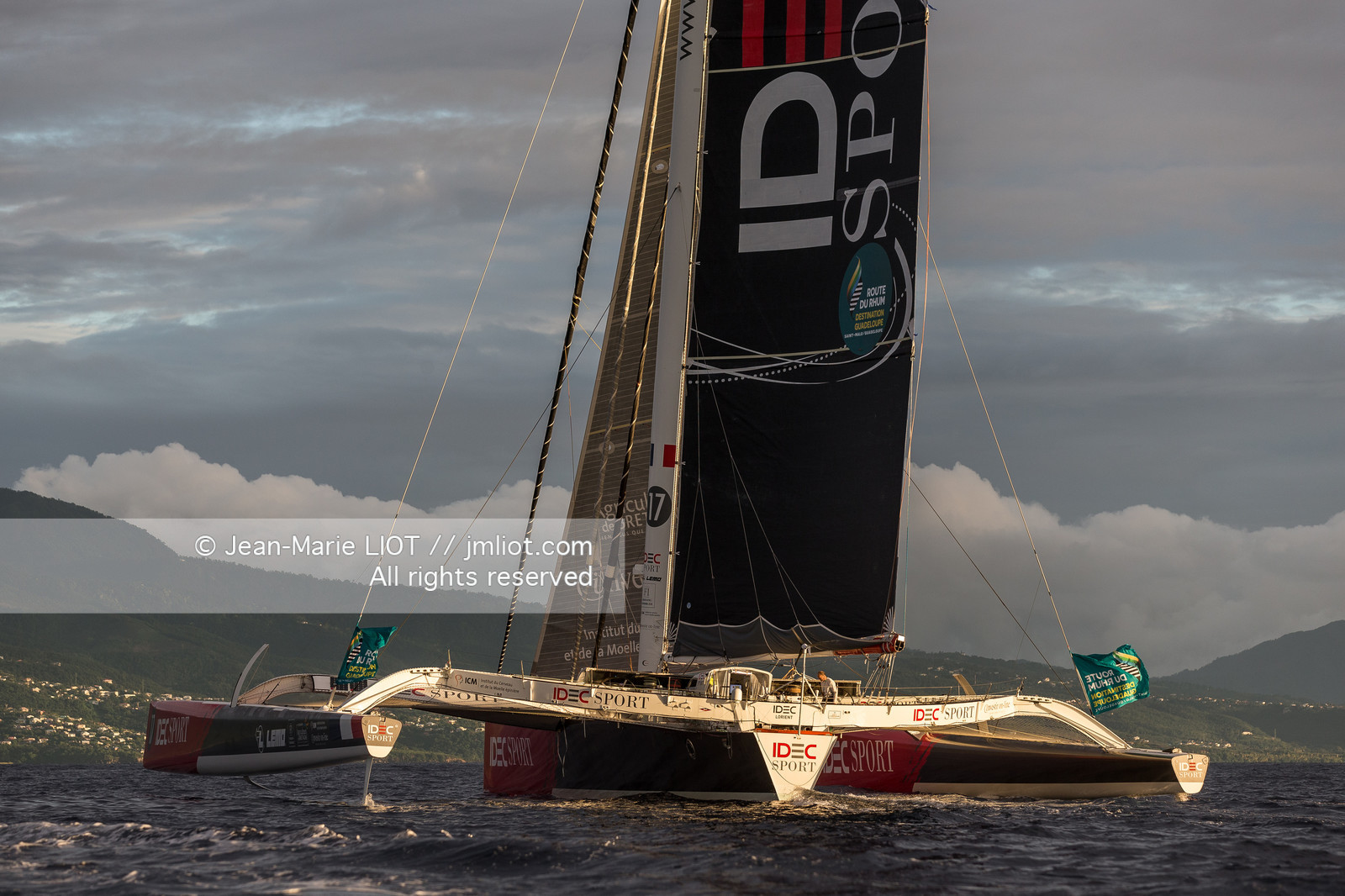 FRANCIS JOYON - ROUTE DU RHUM 2018 - ARRIVEE