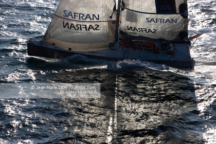 091029SAFRAN_38V9345