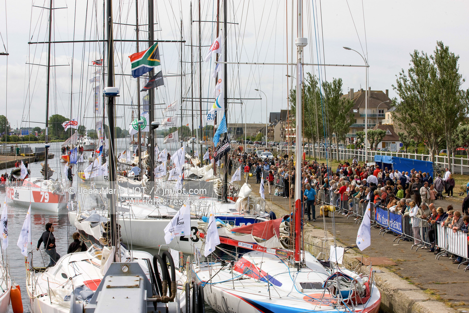SAILING - CLASS 40 - NORMANDY CHANNEL RACE 2011