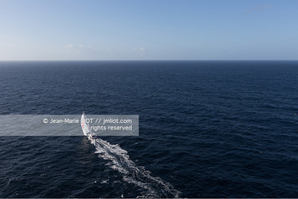 VENDEE GLOBE 2016-2017 - TANGUY DE LAMOTTE - INITIATIVES COEUR